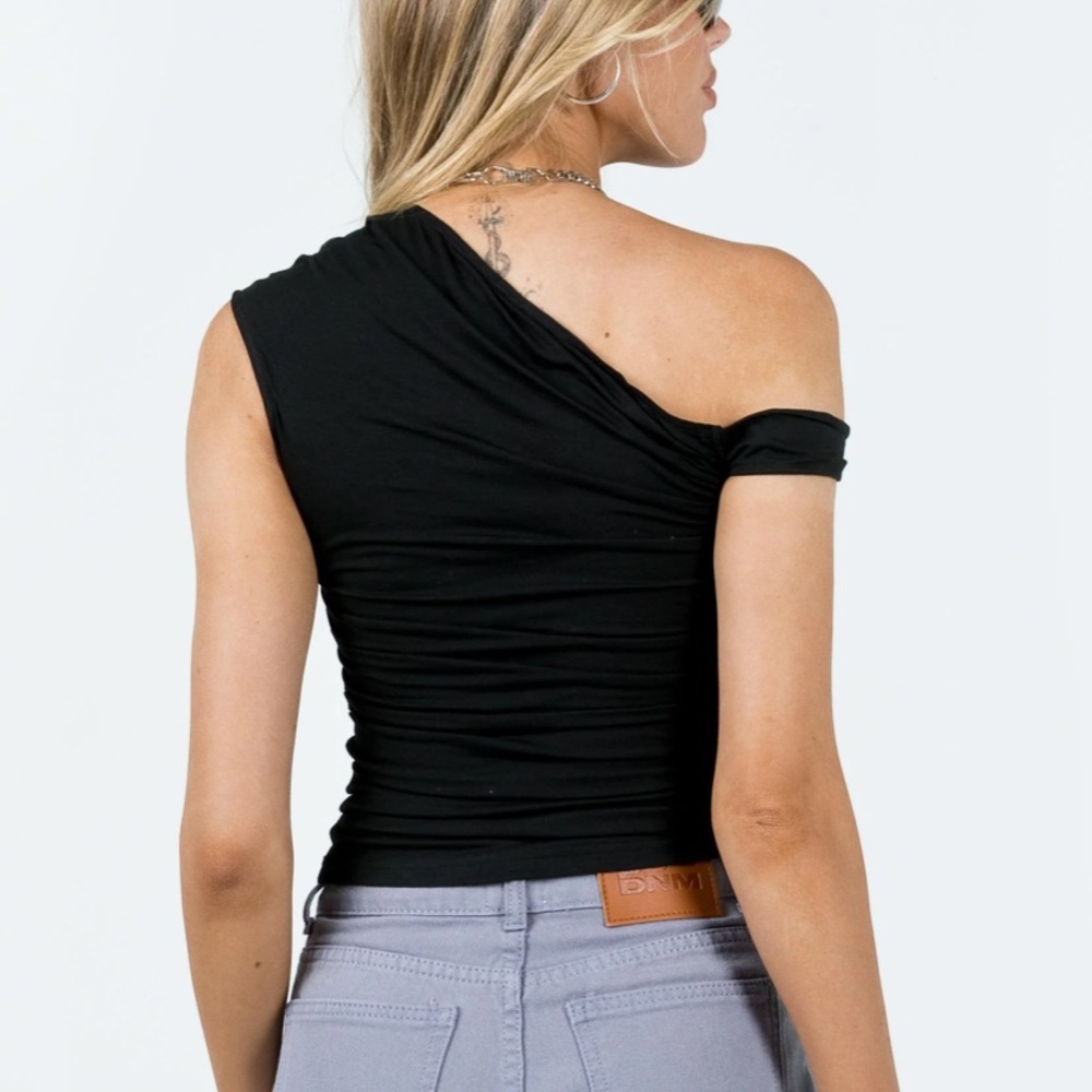 Princess Polly Top - Picture 3 of 4